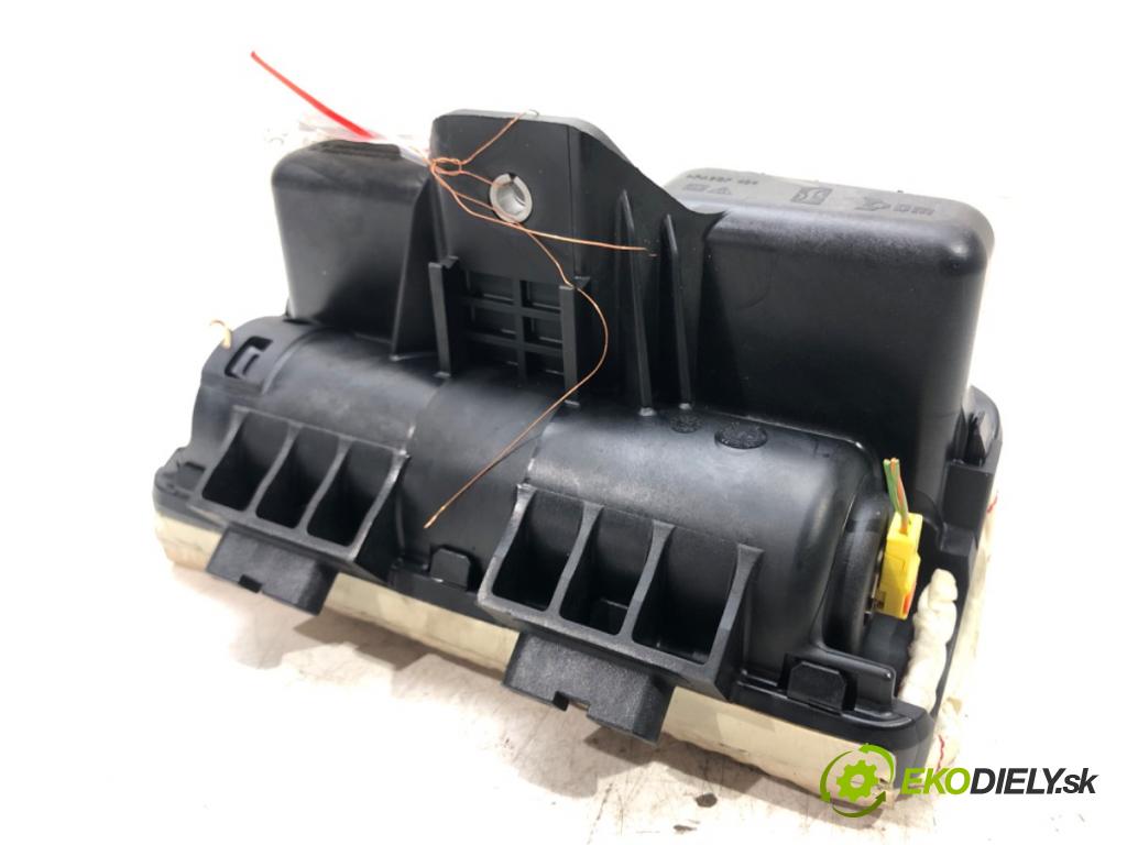 OPEL CORSA D (S07) 2006 - 2014    1.3 CDTI (L08, L68) 70 kW [95 KM] olej napędowy 20  AirBag spolujazdca  (Airbagy)