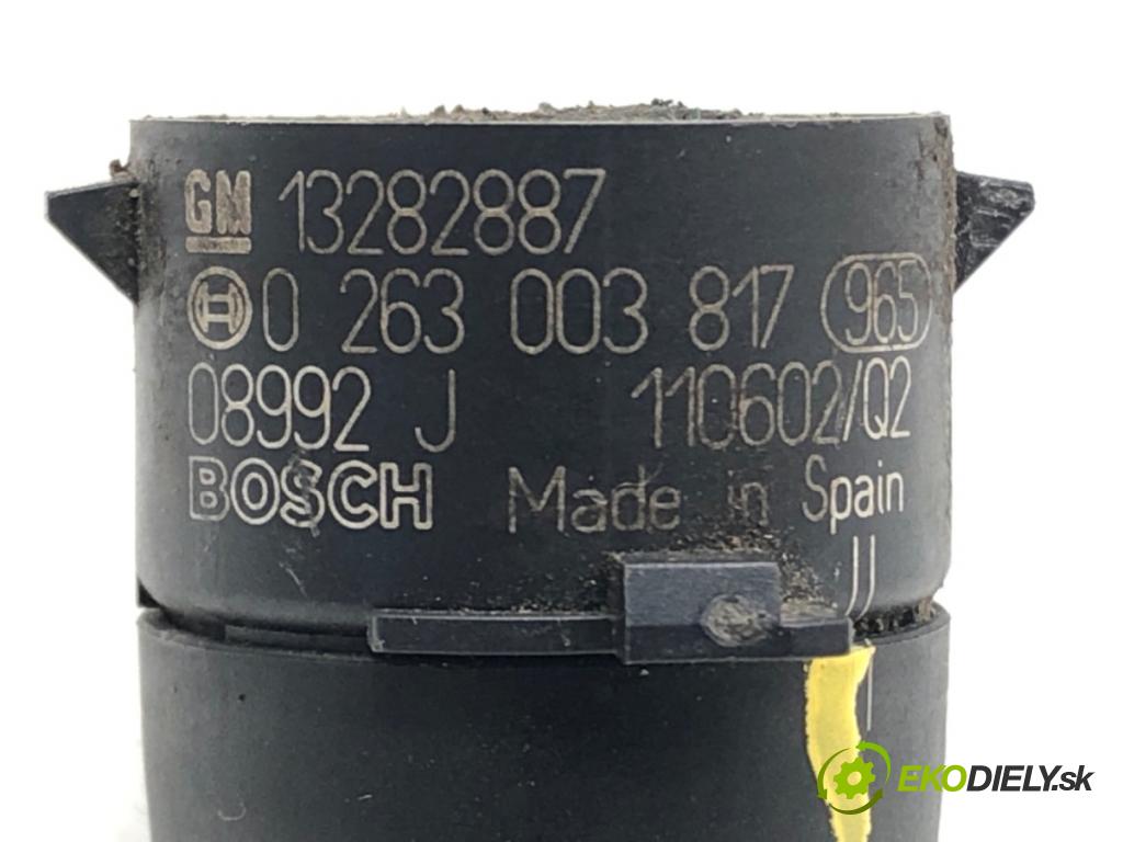 OPEL ASTRA J (P10) 2009 - 2015    1.6 Turbo (68) 132 kW [180 KM] benzyna 2009 - 2015  Snímač PDC 13282887 (Snímače)