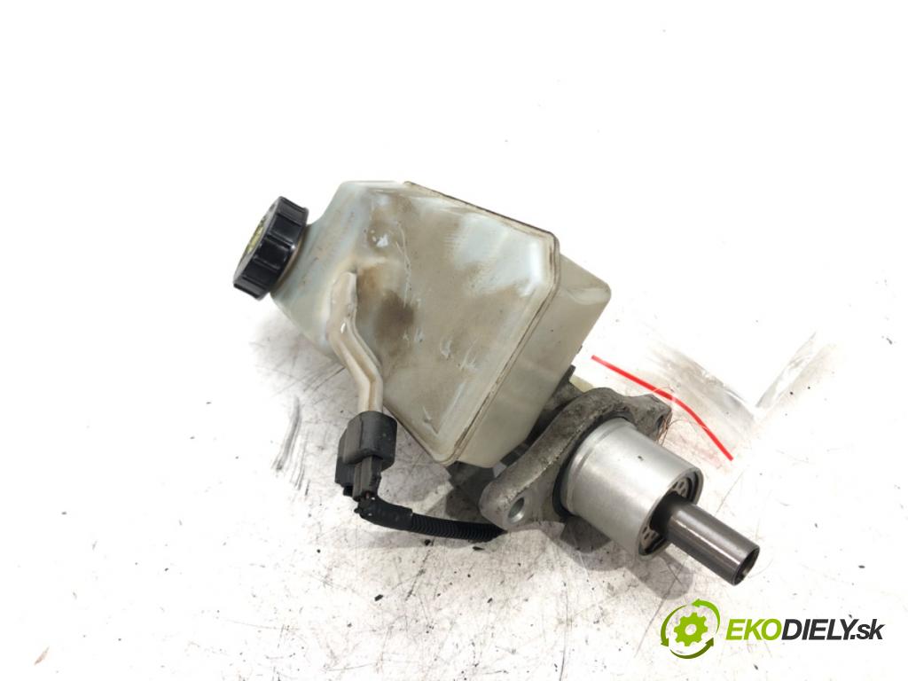 VOLVO V50 (545) 2003 - 2012    2.0 D 100 kW [136 KM] olej napędowy 2004 - 2010  Pumpa brzdová  (Posilňovače bŕzd)