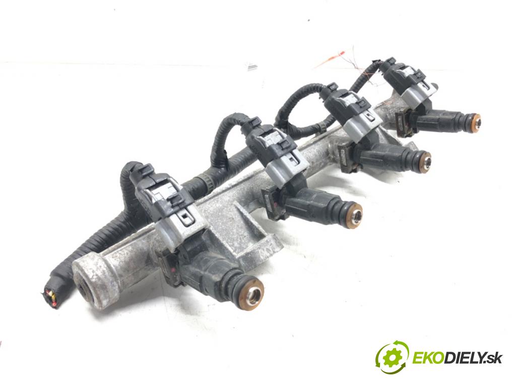 HYUNDAI GETZ (TB) 2001 - 2011    1.1 46 kW [63 KM] benzyna 2002 - 2005  Lišta vstrekovacia 9260930006 (Vstrekovacie lišty)