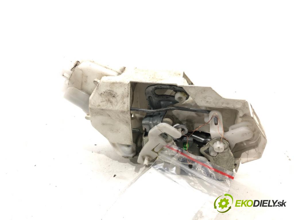 MITSUBISHI PAJERO IV (V8_W, V9_W) 2006 - 2022    3.2 DI-D 4WD (V98W, V88W) 147 kW [200 KM] olej nap  zámok dveře levý přední část