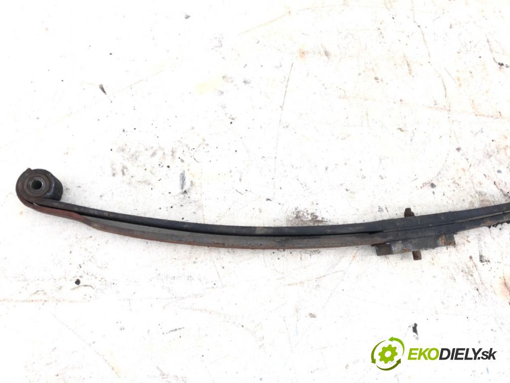 RENAULT TRUCKS MARCO POLO    ---  Listové pero pravy predný