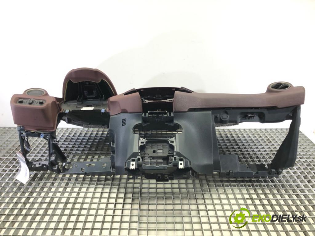 FORD FIESTA VI (CB1, CCN) 2008 - 2022    1.25 60 kW [82 KM] benzyna 2008 - 2017  Palubná doska  (Palubné dosky)