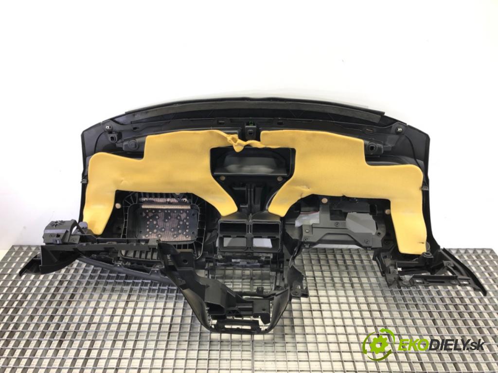 FIAT PUNTO EVO (199_) 2008 - 2022    1.4 (199AXB1A) 57 kW [77 KM] benzyna 2009 - 2012  Palubná doska  (Palubné dosky)