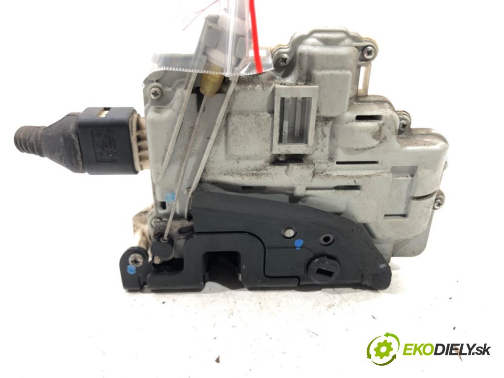 AUDI A4 B8 Avant (8K5) 2007 - 2015    1.8 TFSI 118 kW [160 KM] benzyna 2007 - 2012  zámok dveře pravý zadní část 8K0839016