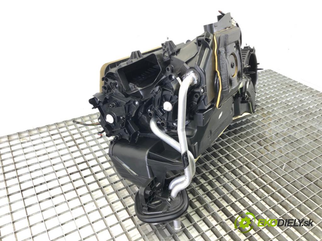 BMW 3 Touring (F31) 2012 - 2019    318 d 105 kW [143 KM] olej napędowy 2012 - 2015  Výhrevné teleso, radiátor kúrenia KOMBAJN 9296823