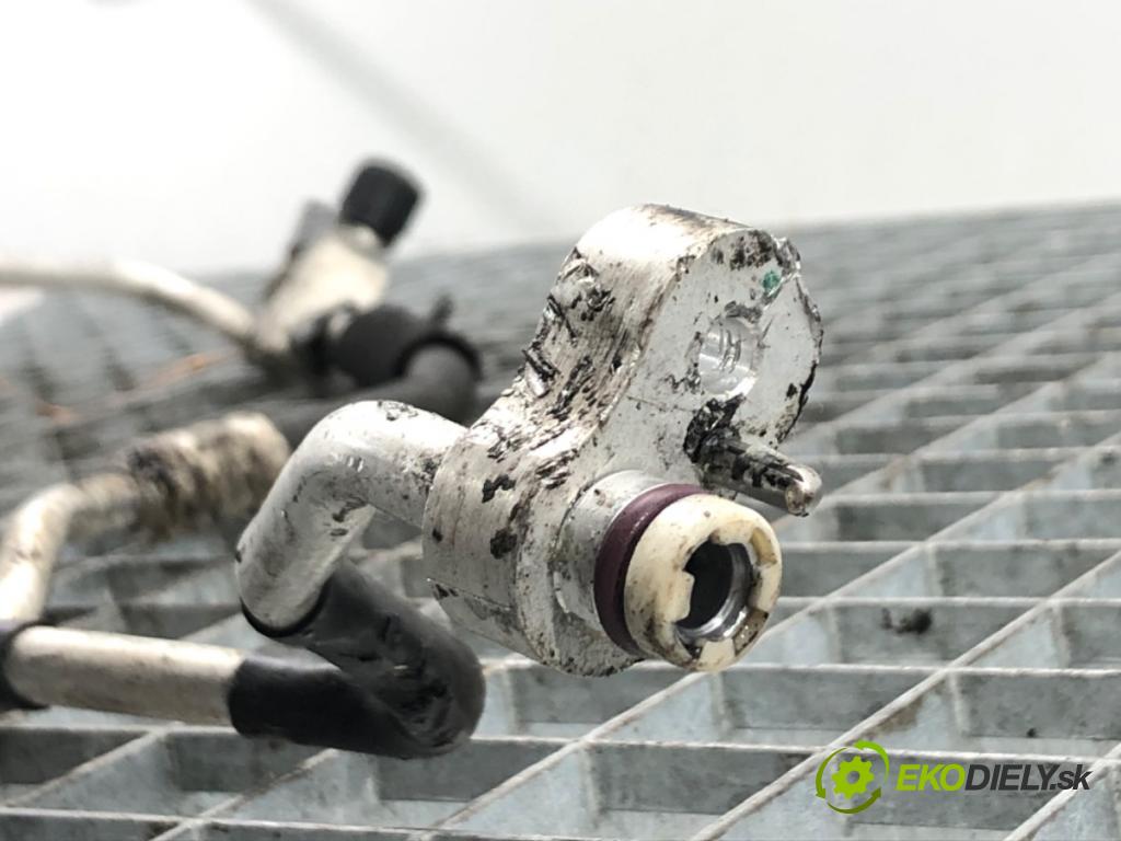 BMW 3 Touring (F31) 2012 - 2019    318 d 105 kW [143 KM] olej napędowy 2012 - 2015  rúrka klimatizácie 9212236 (Rúrky klimatizácie)