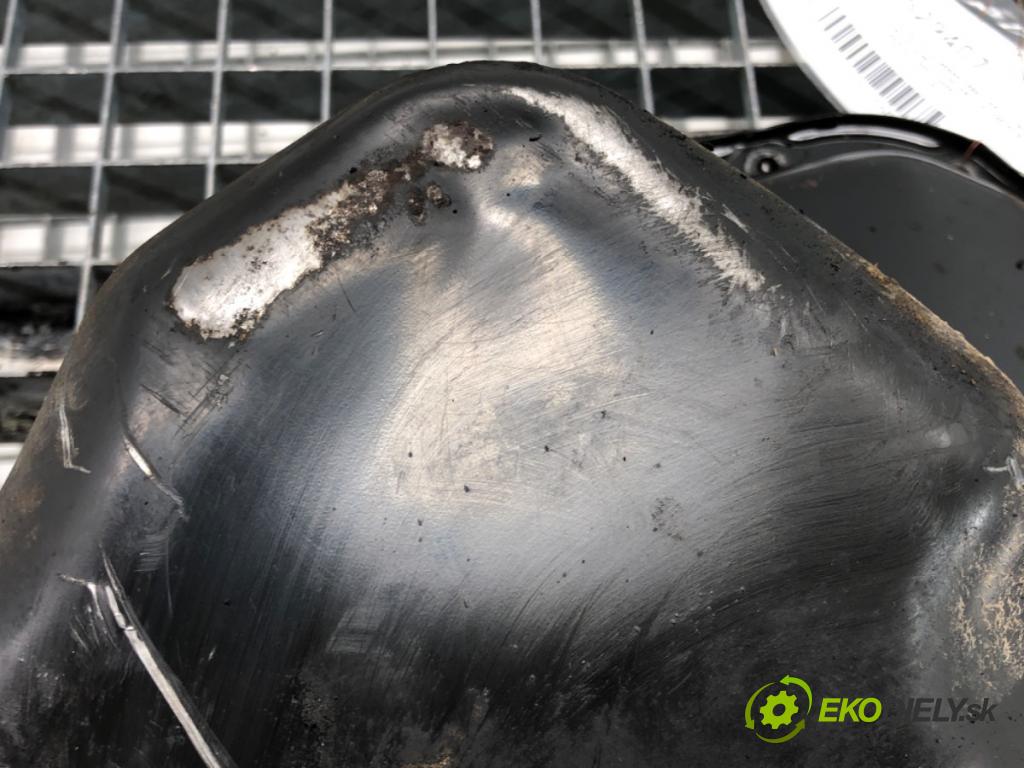 TOYOTA COROLLA Verso (ZER_, ZZE12_, R1_) 2004 - 2009    2.2 D-4D (AUR10_) 100 kW [136 KM] olej napędowy 20  MISKA: olejová  (Olejové vane)