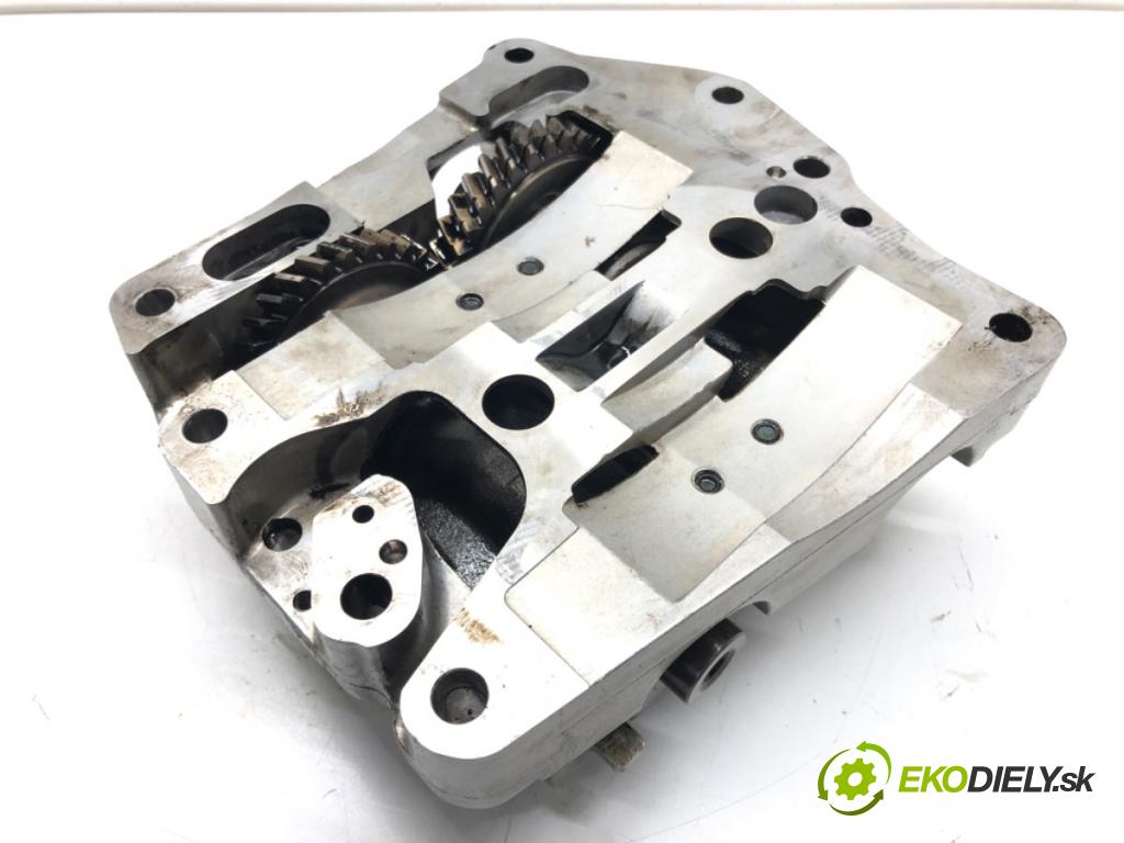 TOYOTA COROLLA Verso (ZER_, ZZE12_, R1_) 2004 - 2009    2.2 D-4D (AUR10_) 100 kW [136 KM] olej napędowy 20  pumpa oleje 2AD-FTV (Olejové pumpy)