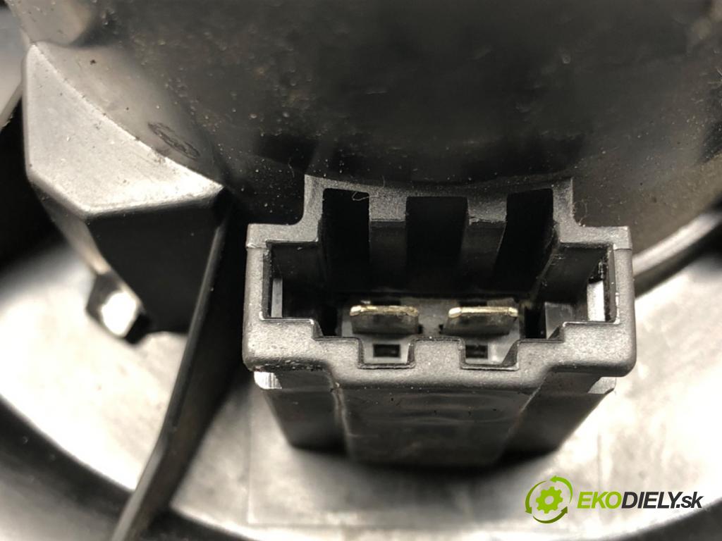 VW POLO V (6R1, 6C1) 2009 - 2022    1.4 (6R1) 63 kW [85 KM] benzyna 2009 - 2014  ventilátor kúrenia 6Q0820015H