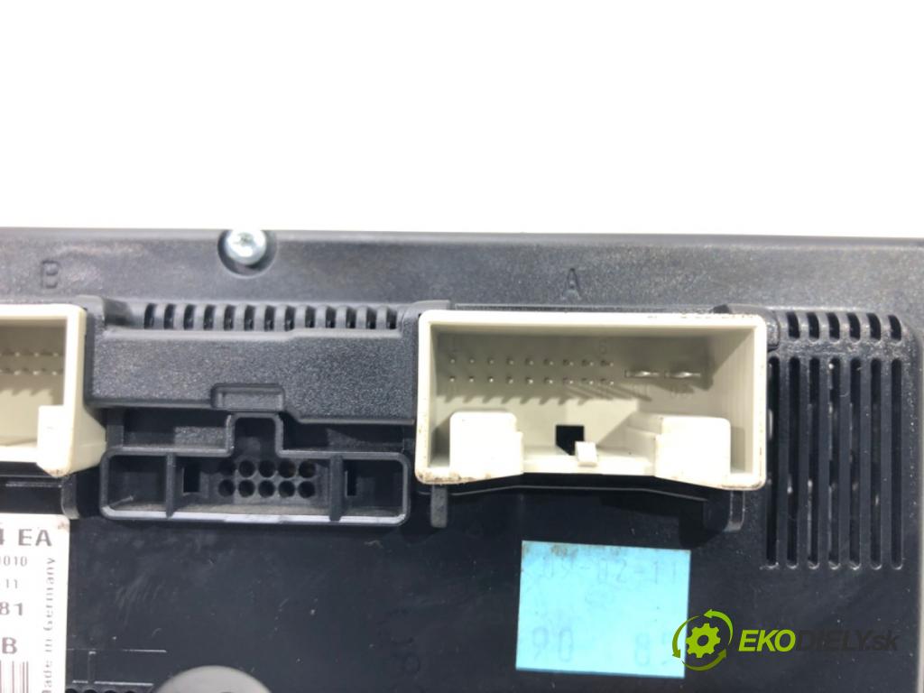 VW TIGUAN (5N_) 2007 - 2018    2.0 TDI 4motion 100 kW [136 KM] olej napędowy 2007  Panel ovládania kúrenia 5K0907044EA (Prepínače, spínače, tlačidlá a ovládače kúrenia)