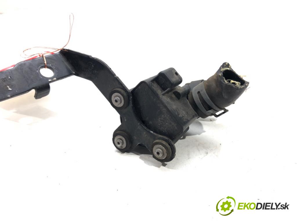 VW TIGUAN (5N_) 2007 - 2018    2.0 TDI 4motion 100 kW [136 KM] olej napędowy 2007  DALŠÍ: Pumpa vody 5N0121093A (Vodné pumpy)