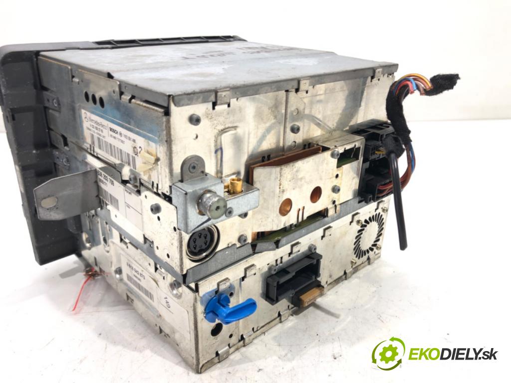 MERCEDES-BENZ KLASA S (W220) 1998 - 2005    S 400 CDI (220.028, 220.128) 184 kW [250 KM] olej   RADIO Navigácia A2208203789 (Audio zariadenia)