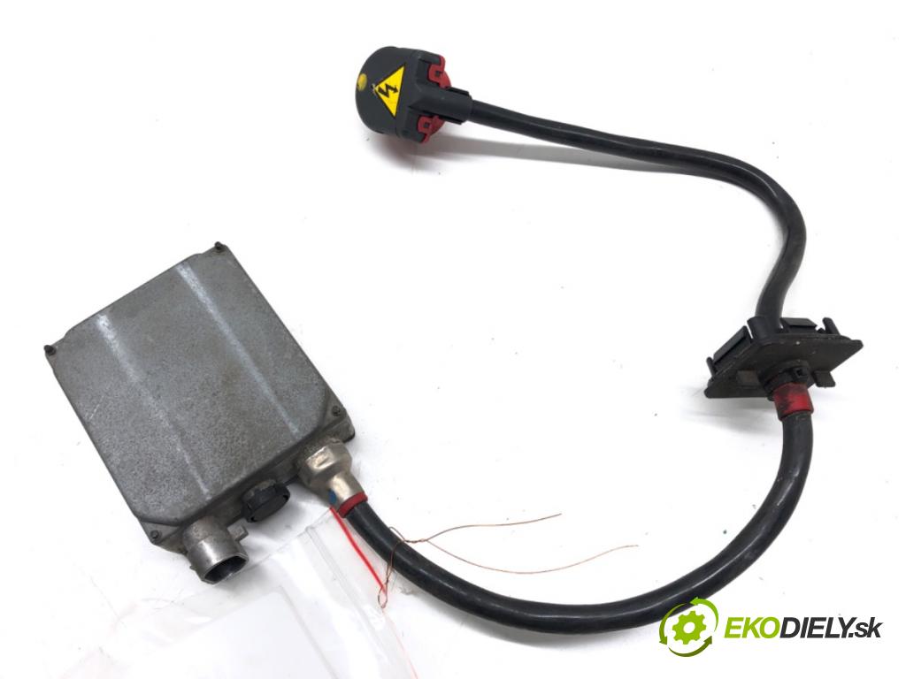 AUDI A6 C5 Avant (4B5) 1997 - 2005    2.4 121 kW [165 KM] benzyna 1997 - 2005  Menič XENON 4B0941471 (Riadiace jednotky xenónu)