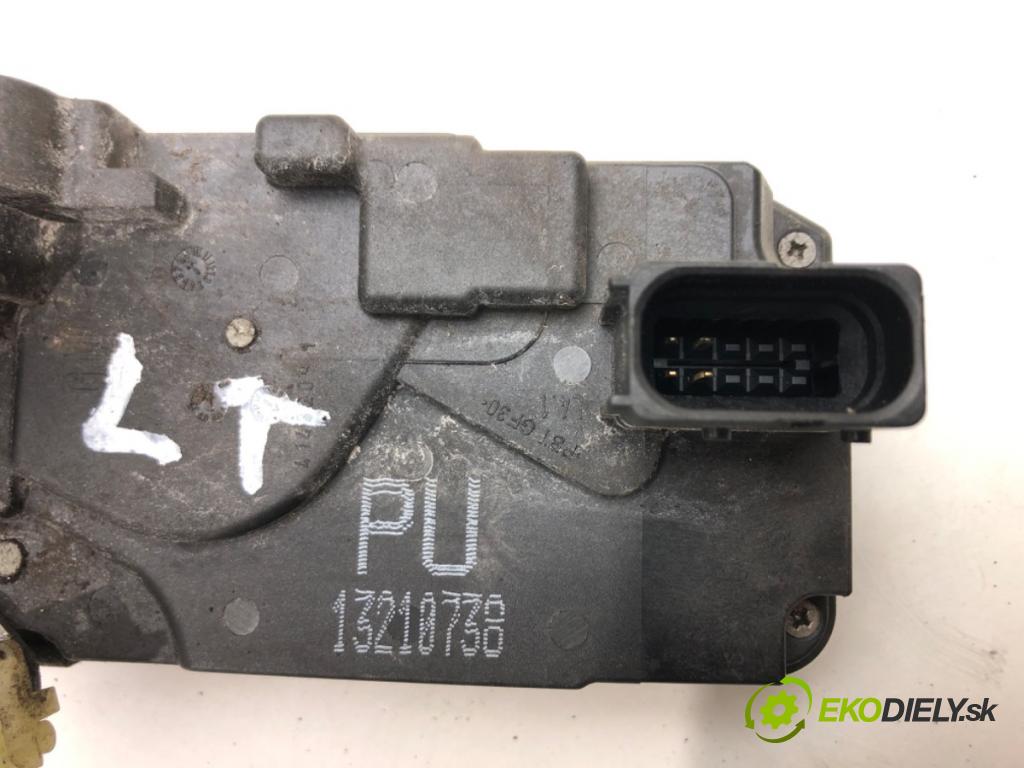 OPEL ZAFIRA B Nadwozie pełne/minivan (A05) 2005 - 2015    1.8 VAN (M75) 103 kW [140 KM] benzyna 2005 - 2015  zámok dveře levý zadní část 13210738