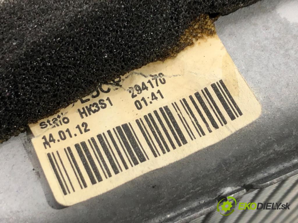 VOLVO V70 III (135) 2007 - 2016    T5 177 kW [241 KM] benzyna 2010 - 2014  Výhrevné teleso, radiátor kúrenia  (Radiátory kúrenia)