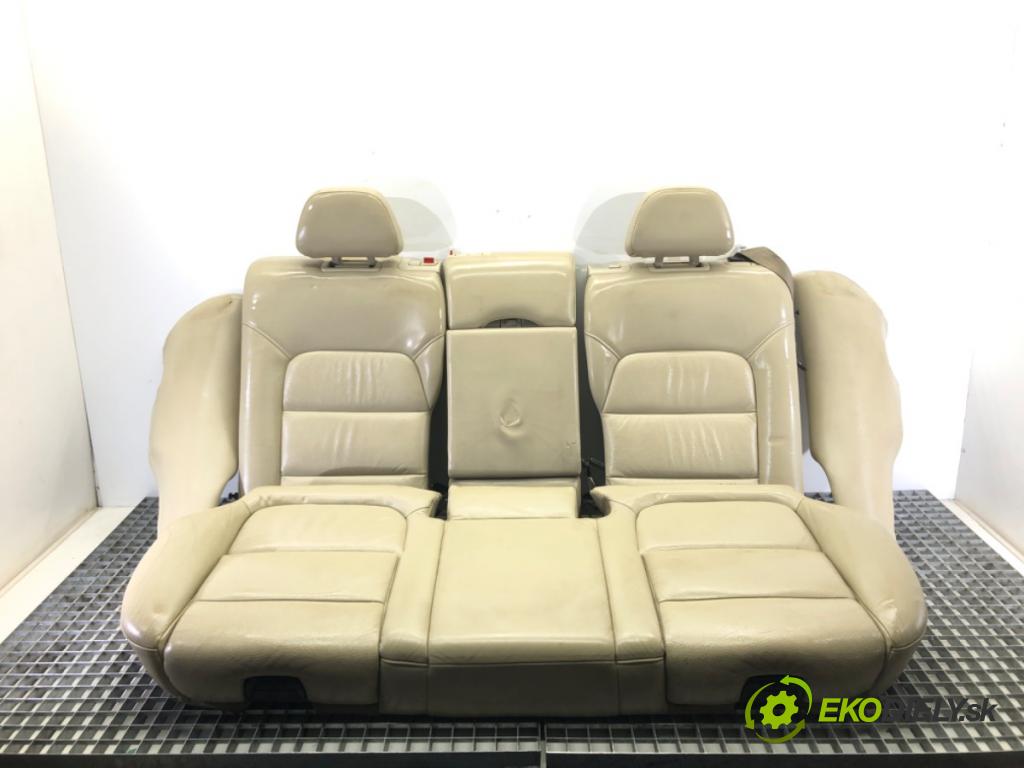 VOLVO V70 III (135) 2007 - 2016    T5 177 kW [241 KM] benzyna 2010 - 2014  Sedadlo druhý RIADOK: 