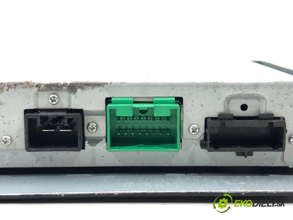 VOLVO V70 III (135) 2007 - 2016    T5 177 kW [241 KM] benzyna 2010 - 2014  Zosilňovač Antenní: 31360322AA (Zosilňovače)