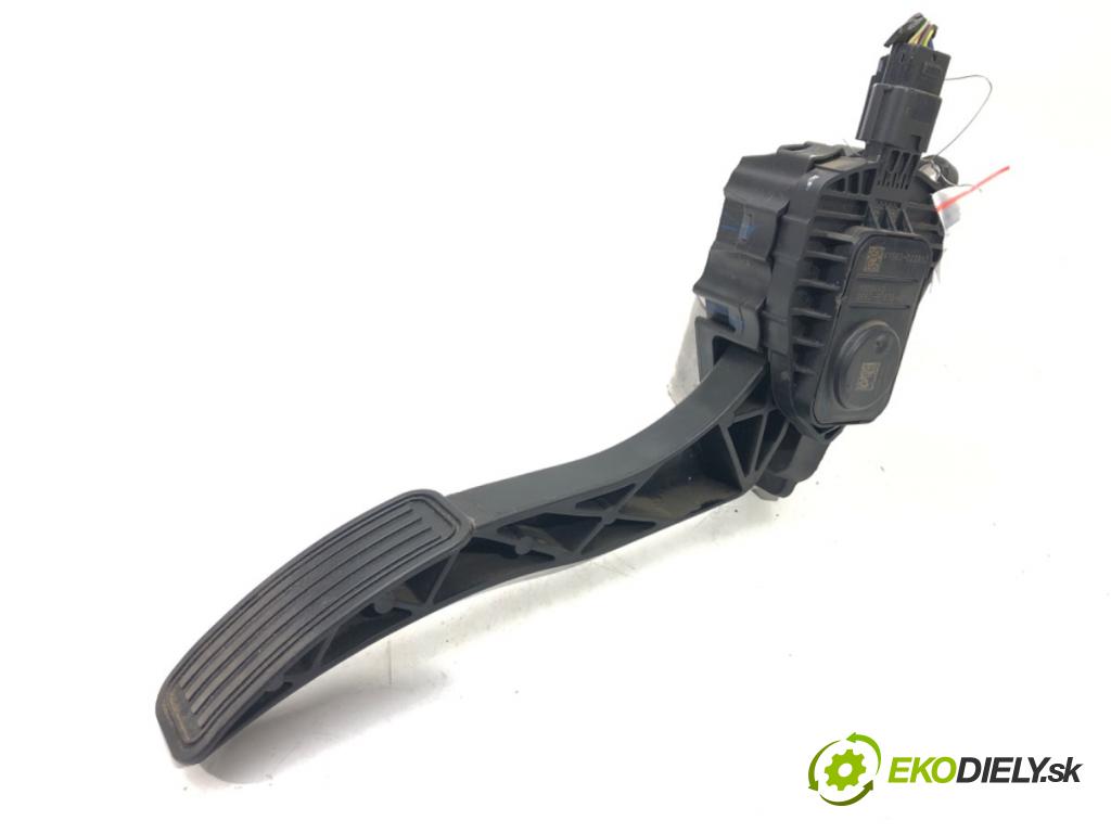 FORD MONDEO V sedan (CD) 2012 - 2022    2.5 127 kW [173 KM] benzyna 2012 - 2022  Potenciometer plynového pedálu DG9C-9F836-AD (Pedále)