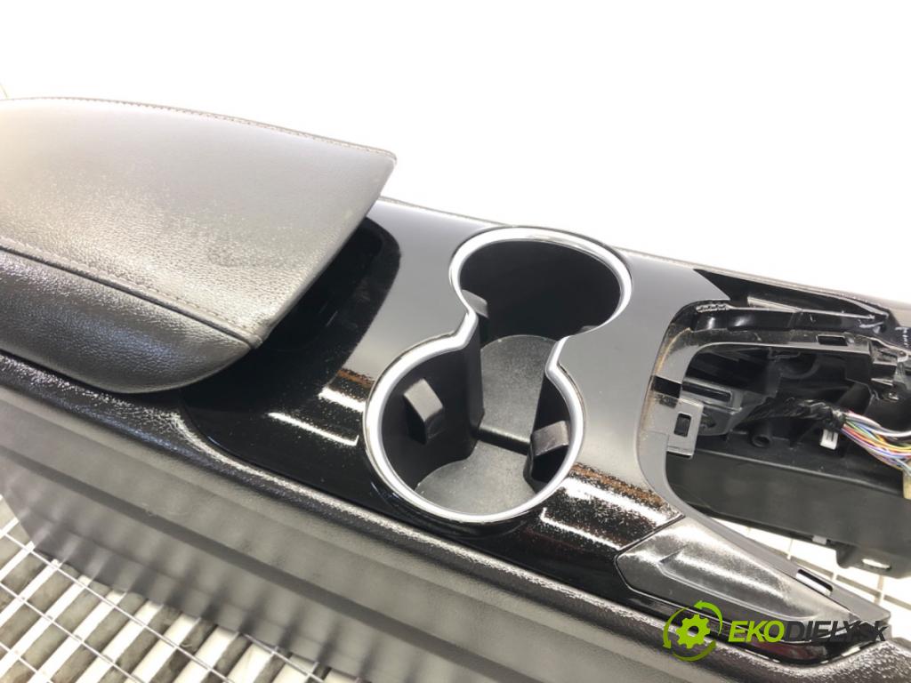 FORD MONDEO V sedan (CD) 2012 - 2022    2.5 127 kW [173 KM] benzyna 2012 - 2022  Tunel stredový  (Stredový tunel / panel)