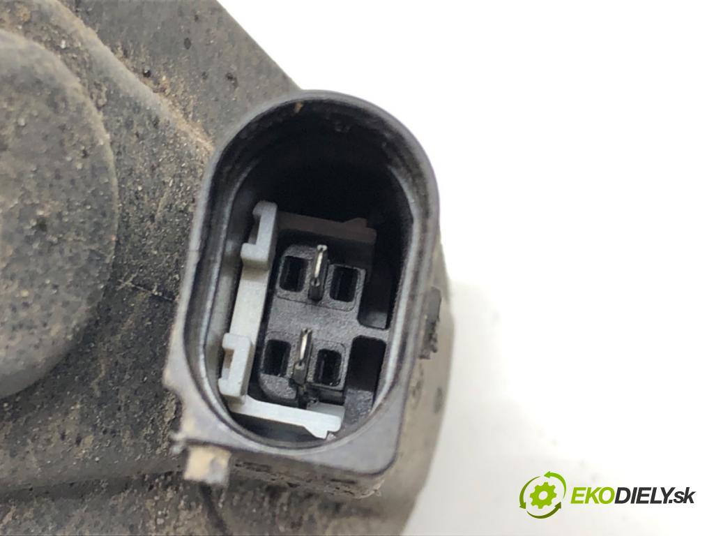 VW PASSAT CC B6 (357) 2008 - 2012    2.0 TDI 103 kW [140 KM] olej napędowy 2008 - 2012  Brzdič strmeň ľavy zad