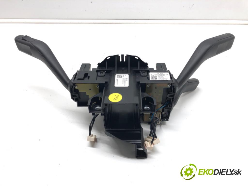 VW PASSAT CC B6 (357) 2008 - 2012    2.0 TDI 103 kW [140 KM] olej napędowy 2008 - 2012  Prepínač kombinovaný 3C5953507CQ 3C5953513AJ (Prepínače, spínače, tlačidlá a ovládače kúrenia)