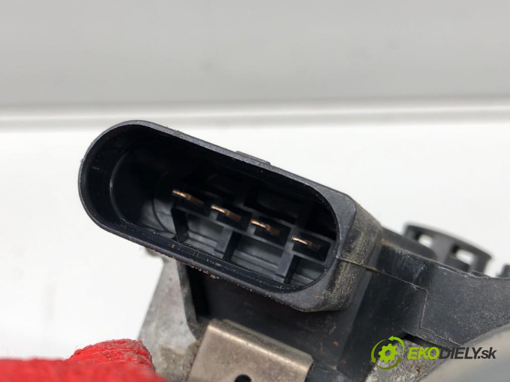 VW PASSAT CC B6 (357) 2008 - 2012    2.0 TDI 103 kW [140 KM] olej napędowy 2008 - 2012  Mechanizmus stieračov predný 3C8955023B (Motorčeky stieračov predné)