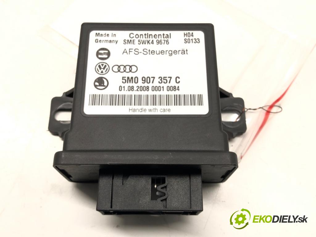 VW PASSAT CC B6 (357) 2008 - 2012    2.0 TDI 103 kW [140 KM] olej napędowy 2008 - 2012  Modul svetiel 5M0907357C (Ostatné)
