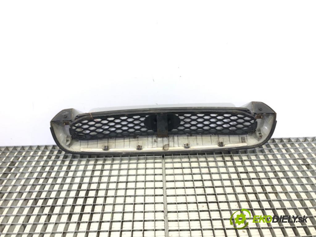 HYUNDAI SANTA FÉ I (SM) 2000 - 2006    2.0 CRDi 4x4 92 kW [125 KM] olej napędowy 2003 - 2  mřížka maska  (Mřížky (masky) chladičů)