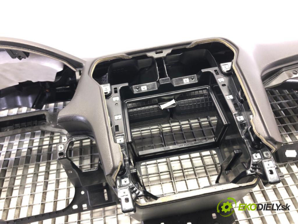 FORD MONDEO V liftback (CE) 2014 - 2022    2.0 TDCi 110 kW [150 KM] olej napędowy 2014 - 2022  Palubná doska  (Palubné dosky)