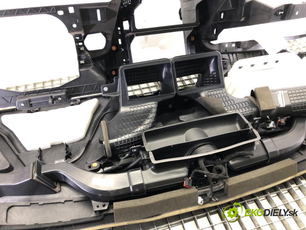 FORD MONDEO V liftback (CE) 2014 - 2022    2.0 TDCi 110 kW [150 KM] olej napędowy 2014 - 2022  Palubná doska  (Palubné dosky)