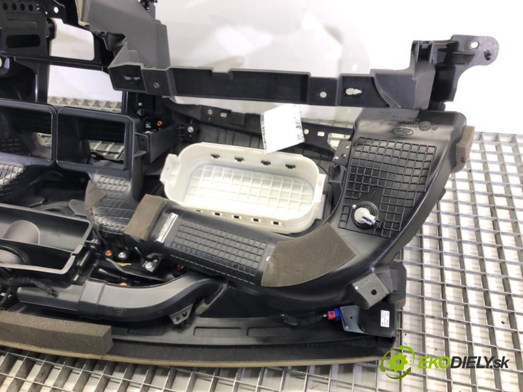 FORD MONDEO V liftback (CE) 2014 - 2022    2.0 TDCi 110 kW [150 KM] olej napędowy 2014 - 2022  Palubná doska  (Palubné dosky)