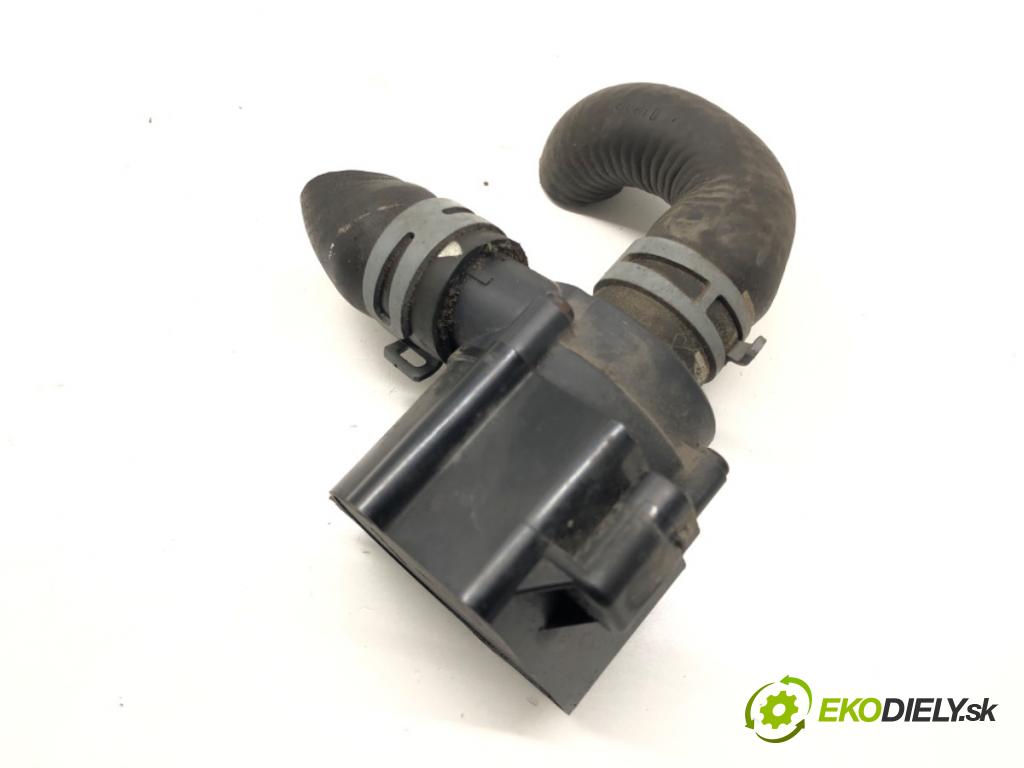 AUDI A5 (8T3) 2007 - 2017    2.0 TDI 125 kW [170 KM] olej napędowy 2008 - 2012  DALŠÍ: pumpa vody 8K0965561A (Vodní pumpy)