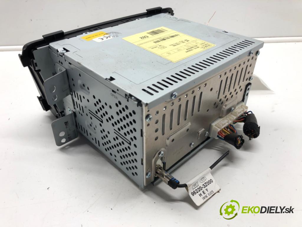 HYUNDAI i40 I (VF) 2012 - 2022    1.7 CRDi 100 kW [136 KM] olej napędowy 2012 - 2022  RADIO 96170-3Z0504X (Audio zariadenia)