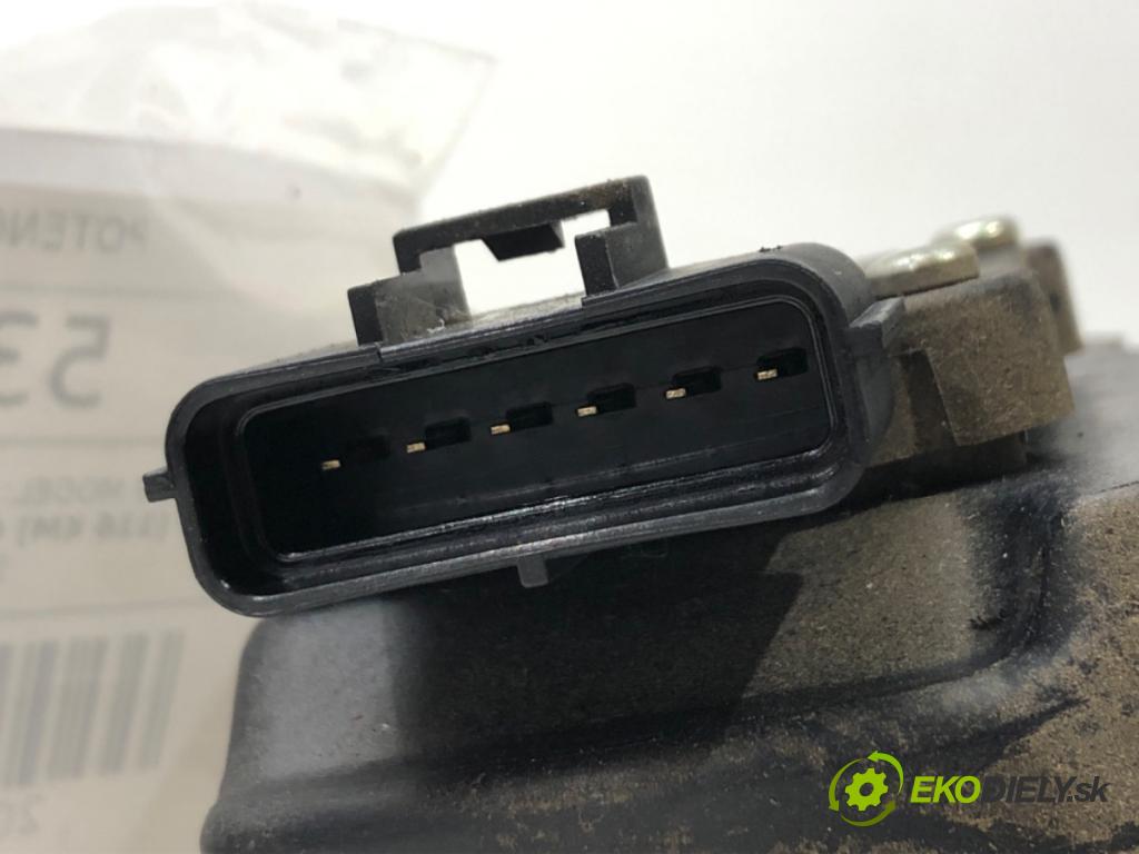 HYUNDAI i40 I (VF) 2012 - 2022    1.7 CRDi 85 kW [116 KM] olej napędowy 2012 - 2022  Potenciometer plynového pedálu  (Pedále)