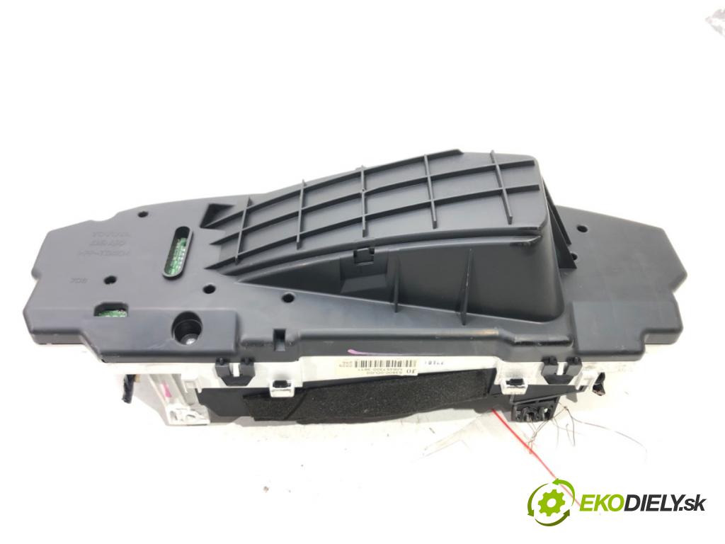 TOYOTA YARIS (_P9_) 2005 - 2014    1.0 VVT-i (KSP90_) 51 kW [69 KM] benzyna 2005 - 20  Prístrojovka 83800-0DJ00 (Prístrojové dosky, displeje)