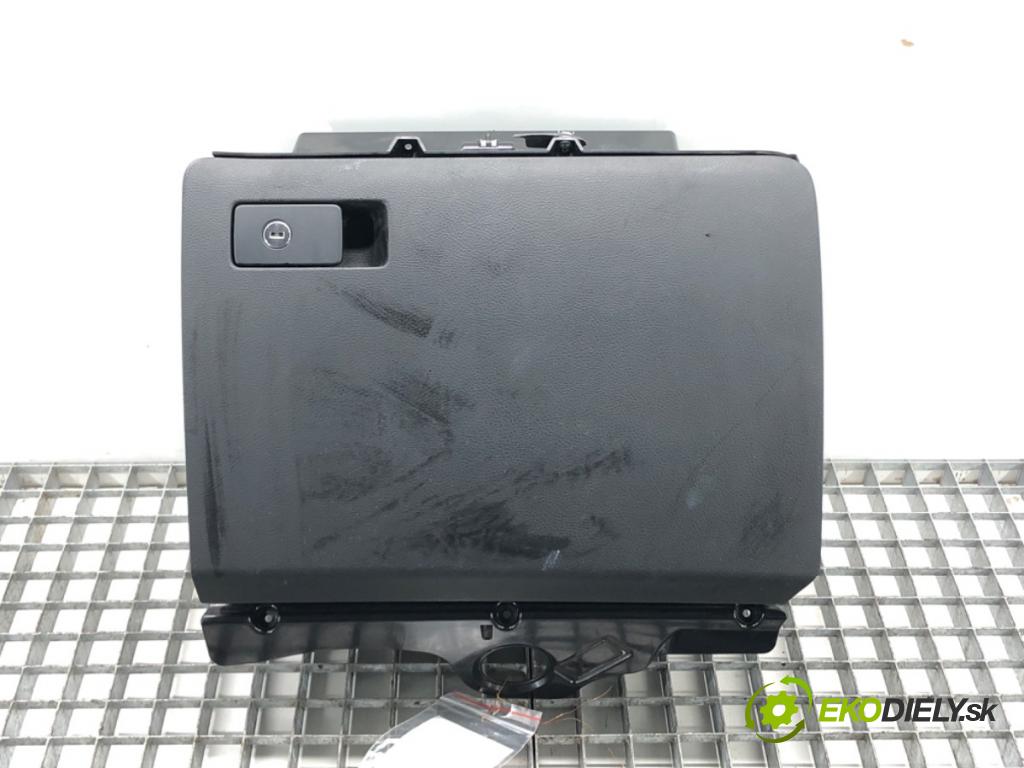 VW PASSAT B7 Variant (365) 2010 - 2015    2.0 TDI 103 kW [140 KM] olej napędowy 2010 - 2014  Priehradka, kastlík spolujazdca 3C1857114E (Priehradky, kastlíky)