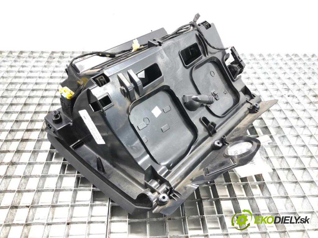 VW PASSAT B7 Variant (365) 2010 - 2015    2.0 TDI 103 kW [140 KM] olej napędowy 2010 - 2014  Priehradka, kastlík spolujazdca 3C1857114E (Priehradky, kastlíky)