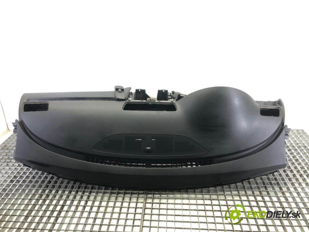 VW PASSAT B7 Variant (365) 2010 - 2015    2.0 TDI 103 kW [140 KM] olej napędowy 2010 - 2014  Palubná doska  (Palubné dosky)