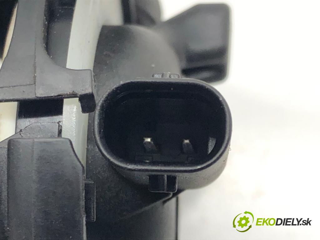 VW PASSAT B7 Variant (365) 2010 - 2015    2.0 TDI 103 kW [140 KM] olej napędowy 2010 - 2014  Snímač nárazu 3AA959354 (Snímače nárazu)