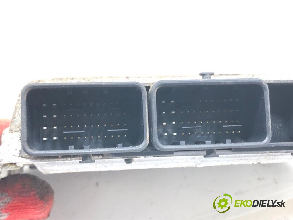 RENAULT FLUENCE (L3_) 2010 - 2022    1.6 16V (L304, L305, L30H) 82 kW [111 KM] benzyna   řídící jednotka motora 237104856R (Řídící jednotky)
