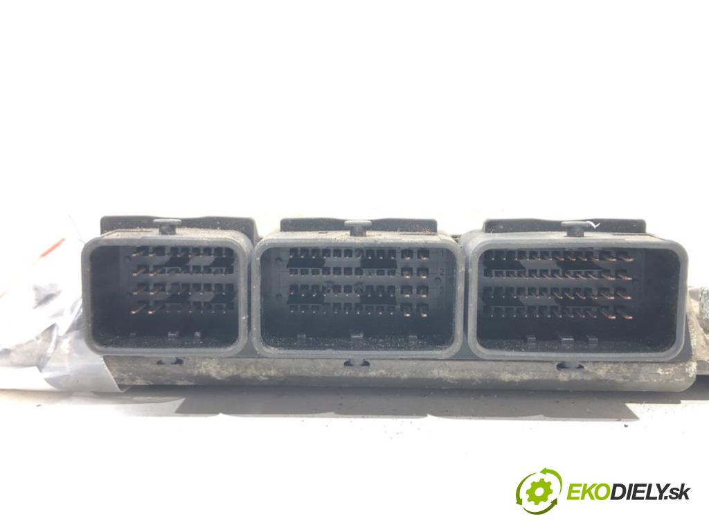 RENAULT ESPACE IV (JK0/1_) 2002 - 2022    2.2 dCi (JK0H) 110 kW [150 KM] olej napędowy 2002   riadiaca jednotka Motor 8200211726 (Riadiace jednotky)