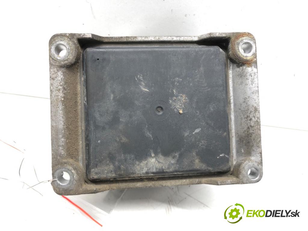 OPEL CORSA C (X01) 2000 - 2009    1.0 (F08, F68) 43 kW [58 KM] benzyna 2000 - 2003  riadiaca jednotka Motor 24443795 (Riadiace jednotky)