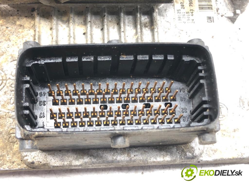 OPEL CORSA C (X01) 2000 - 2009    1.0 (F08, F68) 43 kW [58 KM] benzyna 2000 - 2003  riadiaca jednotka Motor 24443795 (Riadiace jednotky)