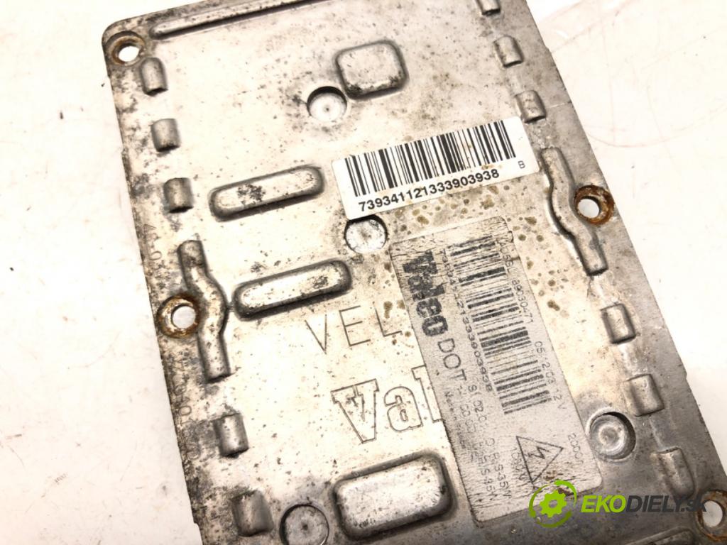 OPEL MERIVA A nadwozie wielkoprzestrzenne (MPV) (X03) 2003 - 2010    1.6 16V (E75) 74 kW [100 KM] benzyna 2003 - 2006  Menič XENON 89030471 (Riadiace jednotky xenónu)