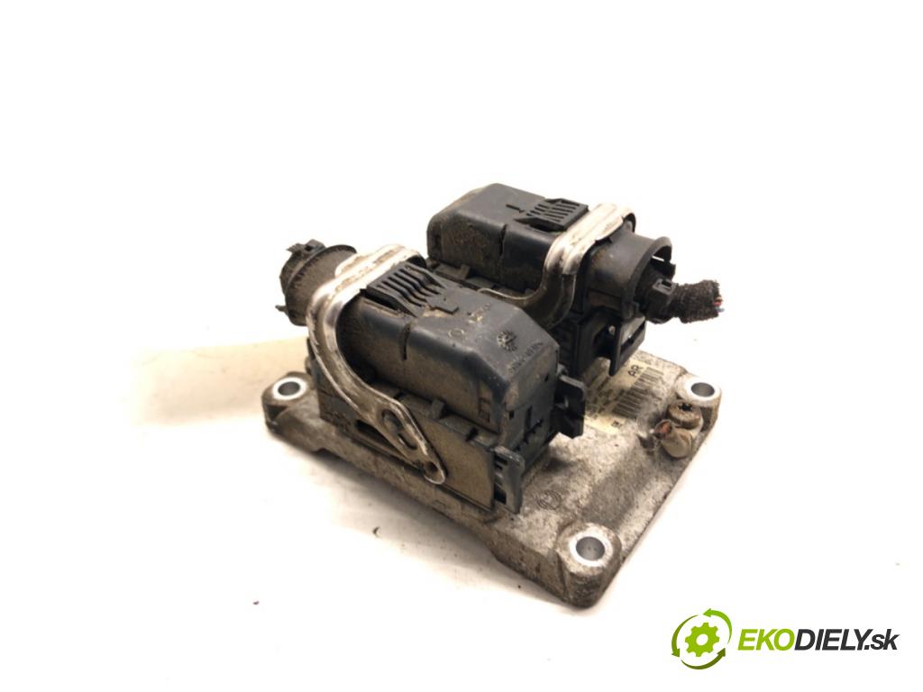OPEL CORSA C (X01) 2000 - 2009    1.0 (F08, F68) 43 kW [58 KM] benzyna 2000 - 2003  riadiaca jednotka Motor 24443795 (Riadiace jednotky)