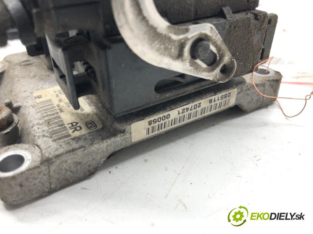 OPEL CORSA C (X01) 2000 - 2009    1.0 (F08, F68) 43 kW [58 KM] benzyna 2000 - 2003  riadiaca jednotka Motor 24443795 (Riadiace jednotky)