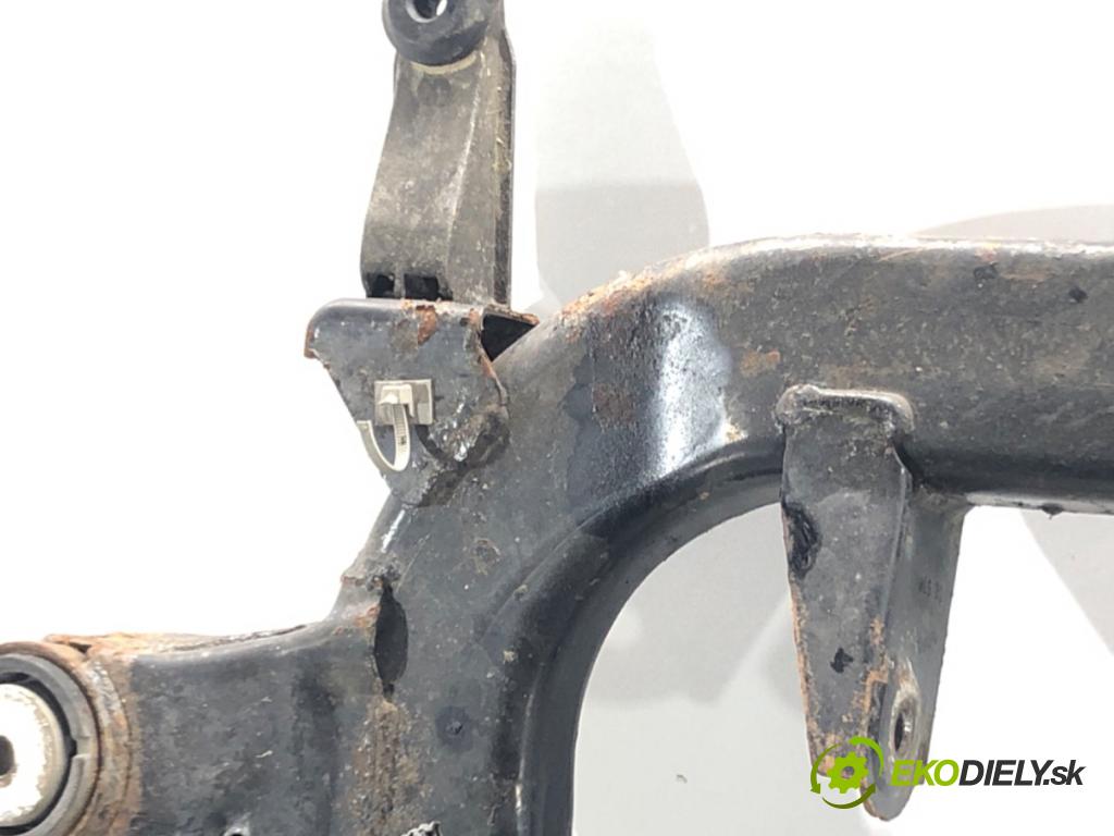 OPEL SIGNUM liftback (Z03) 2003 - 2008    3.0 V6 CDTI (F48) 130 kW [177 KM] olej napędowy 20  výztuha pod motor  (Výztuhy přední)