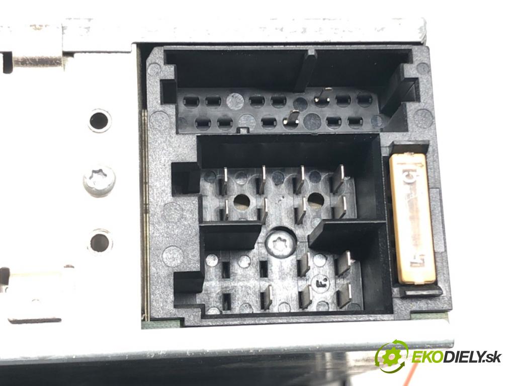 OPEL CORSA C (X01) 2000 - 2009    1.0 (F08, F68) 44 kW [60 KM] benzyna 2003 - 2009  RADIO 13127012 (Audio zariadenia)