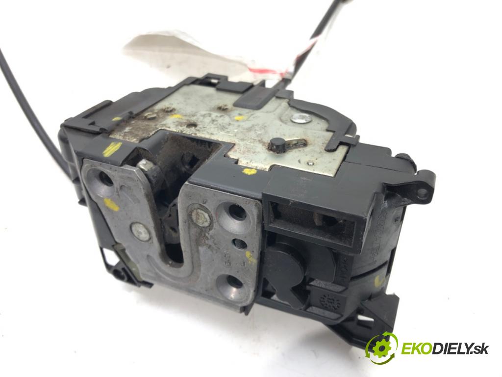 RENAULT KANGOO / GRAND KANGOO II (KW0/1_) 2008 - 2022    1.5 dCi 110 (KW06, KW12) 81 kW [110 KM] olej napęd  zámok dveře levý zadní část 8200542358